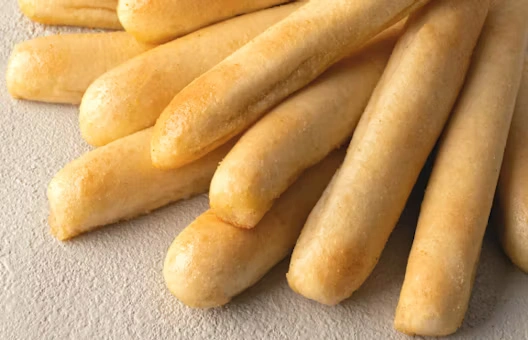 Dozen Signature Garlic Breadsticks
